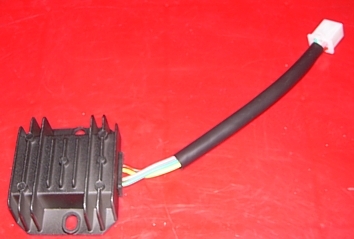 R�gulateur rectifieur 12 volts avec connecteur m�le